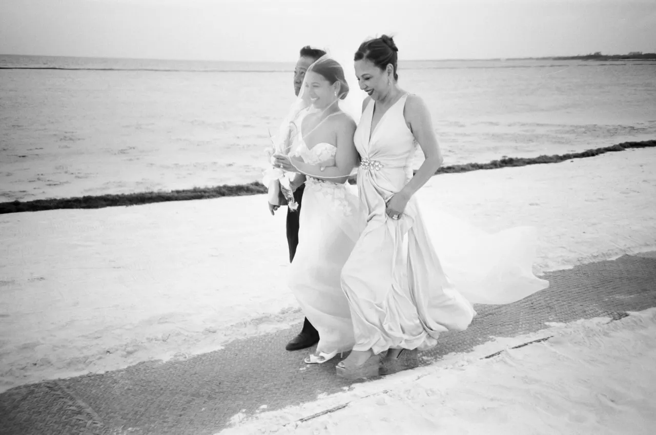 Riane Puno & Sam Rosenberg’s Dreamy Mexico Wedding