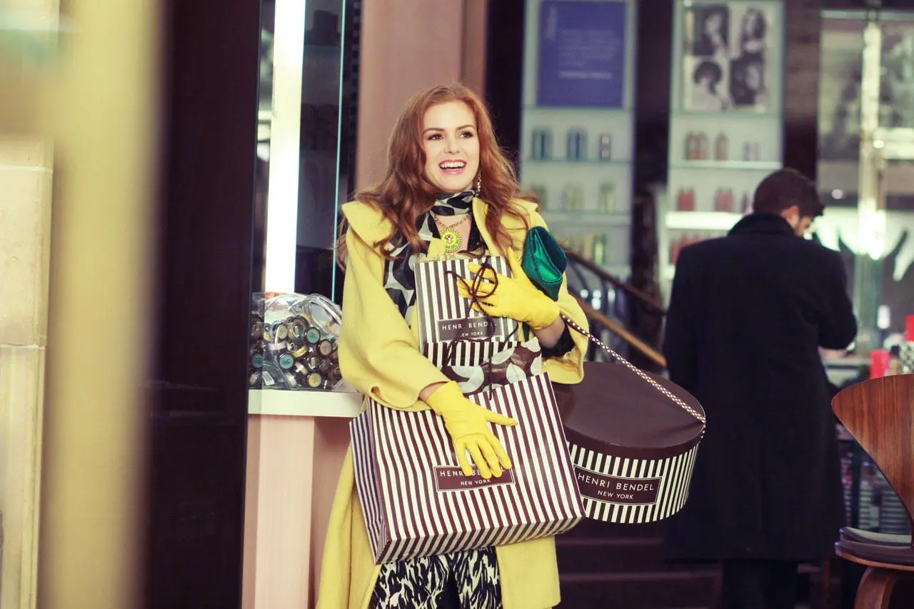 Isla Fisher as the titular shopahoilc in Confessions of a Shopaholic
