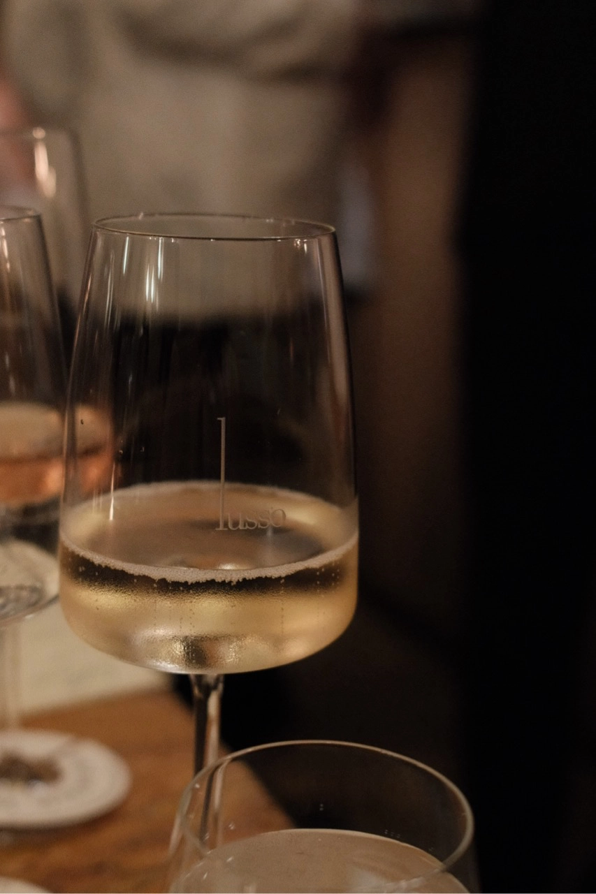 The Sparkly Greeting: A crisp pour of grower champagne & Lusso’s Nomad Caviar bump service