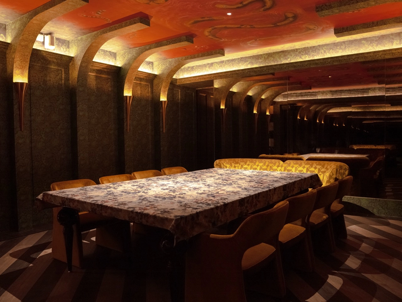 The Chamber Medusa at the Palace Private Room