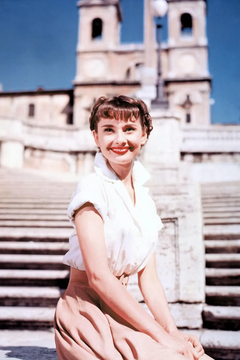 Simple, understated looks from Roman Holiday