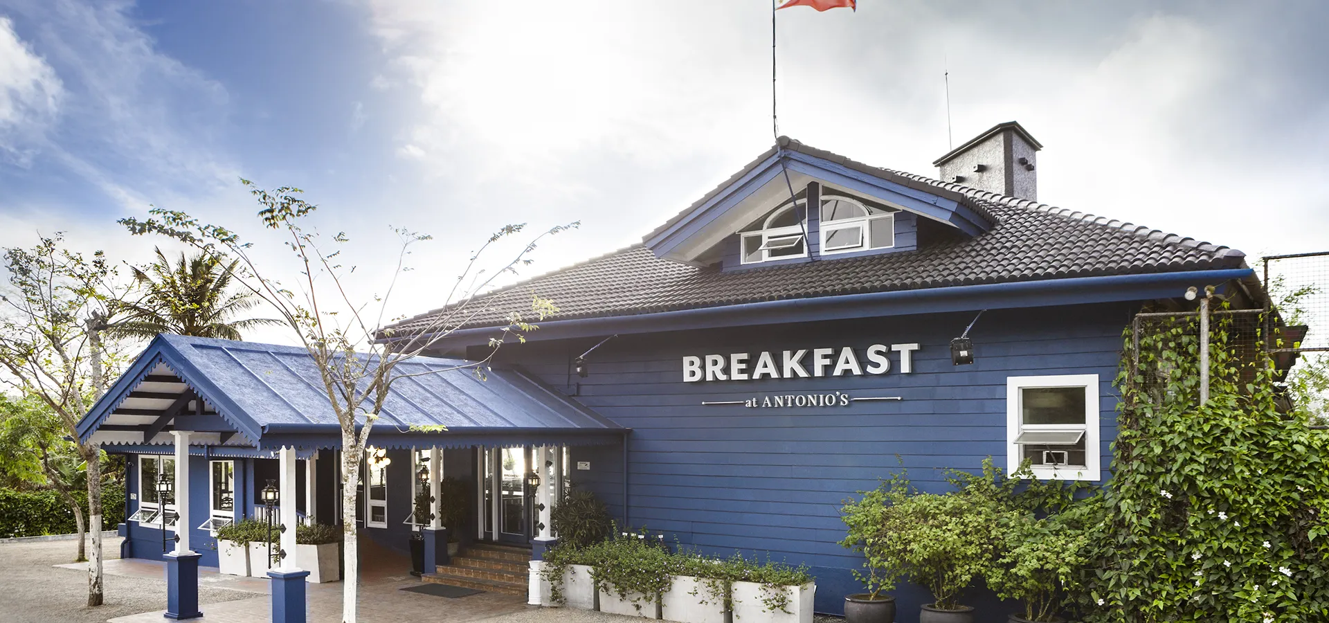 7 Dining Spots In And Near Manila With Good Food And Great Views