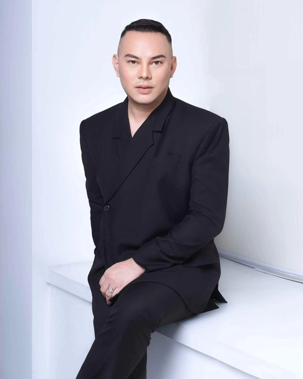 Jor-El Espina Marks 20 Years With “20 Design Anthologies”