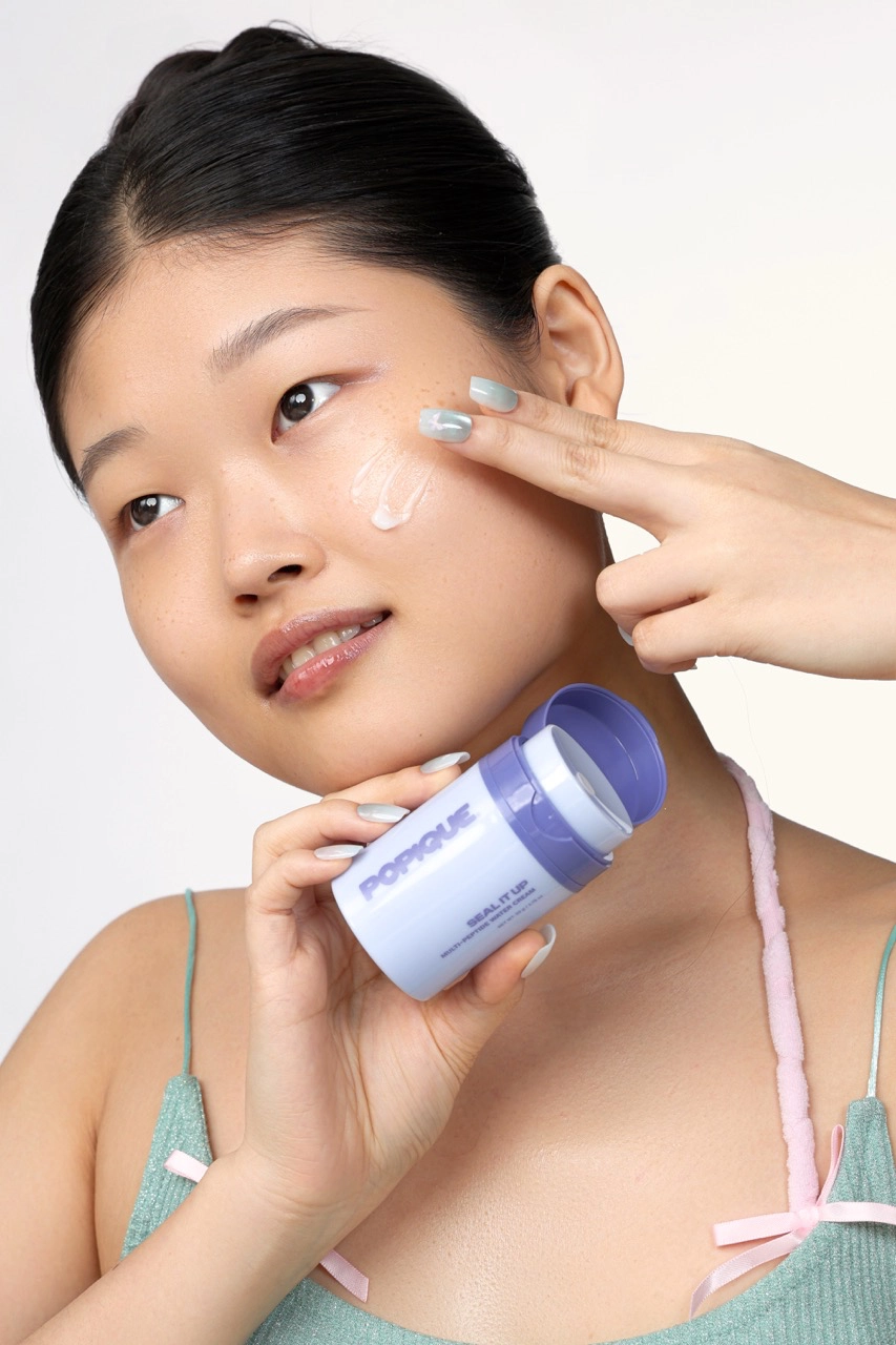 Aleah Sia Brings The Sun’s Warmth To The Vanity Table 