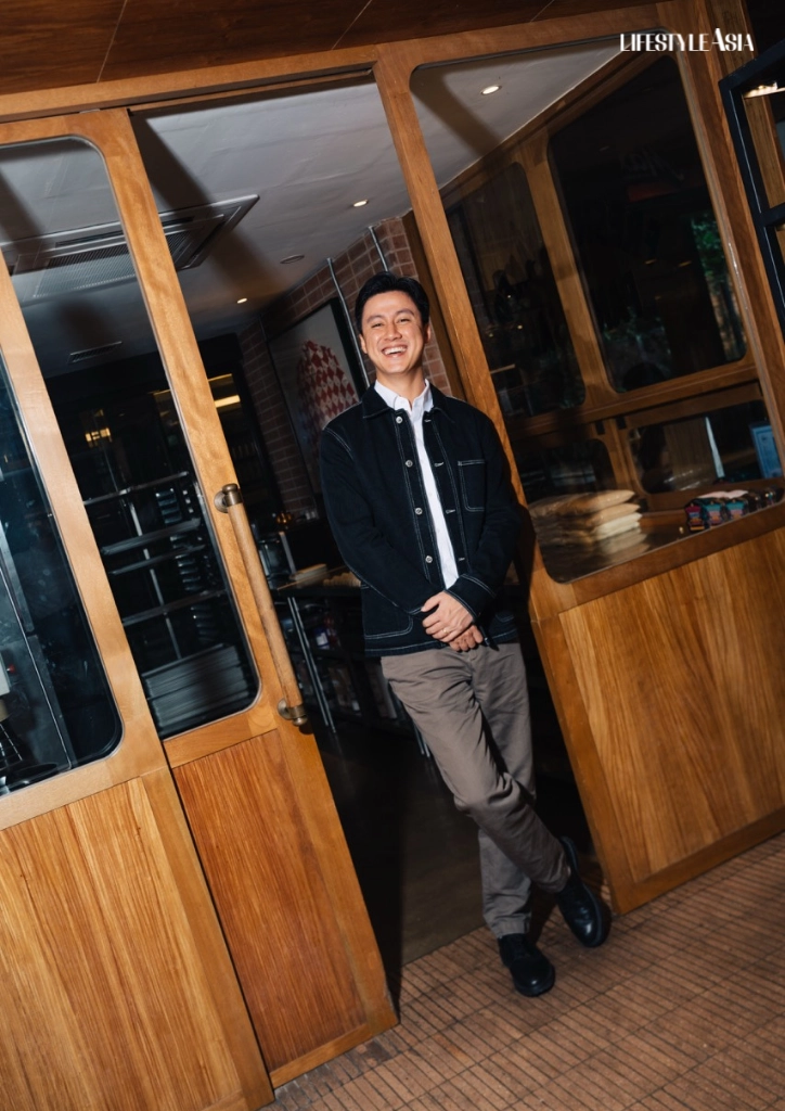 Max’s Restaurant Honors 80 Years Of Fried Chicken