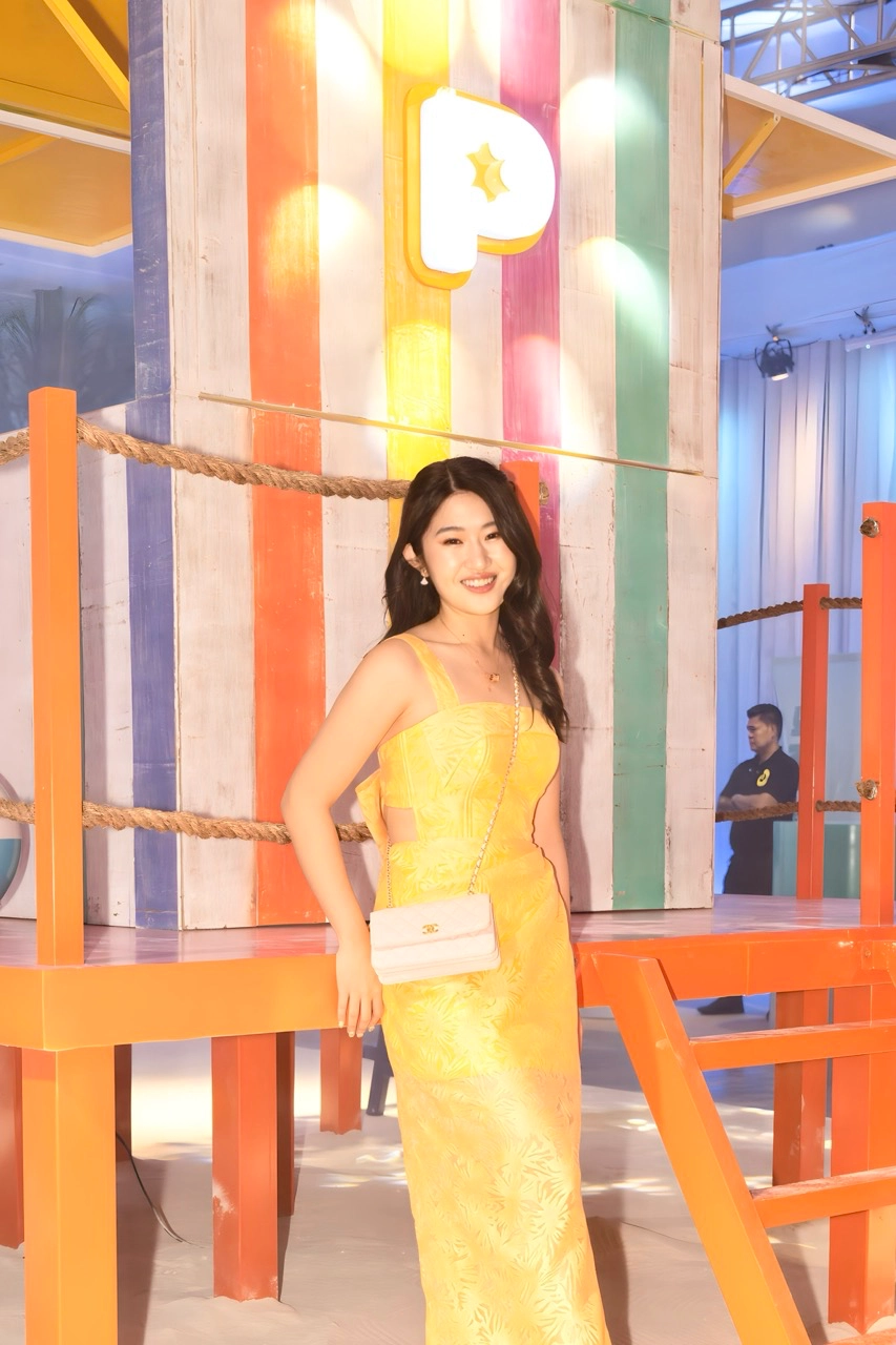 Aleah Sia Brings The Sun’s Warmth To The Vanity Table Popique