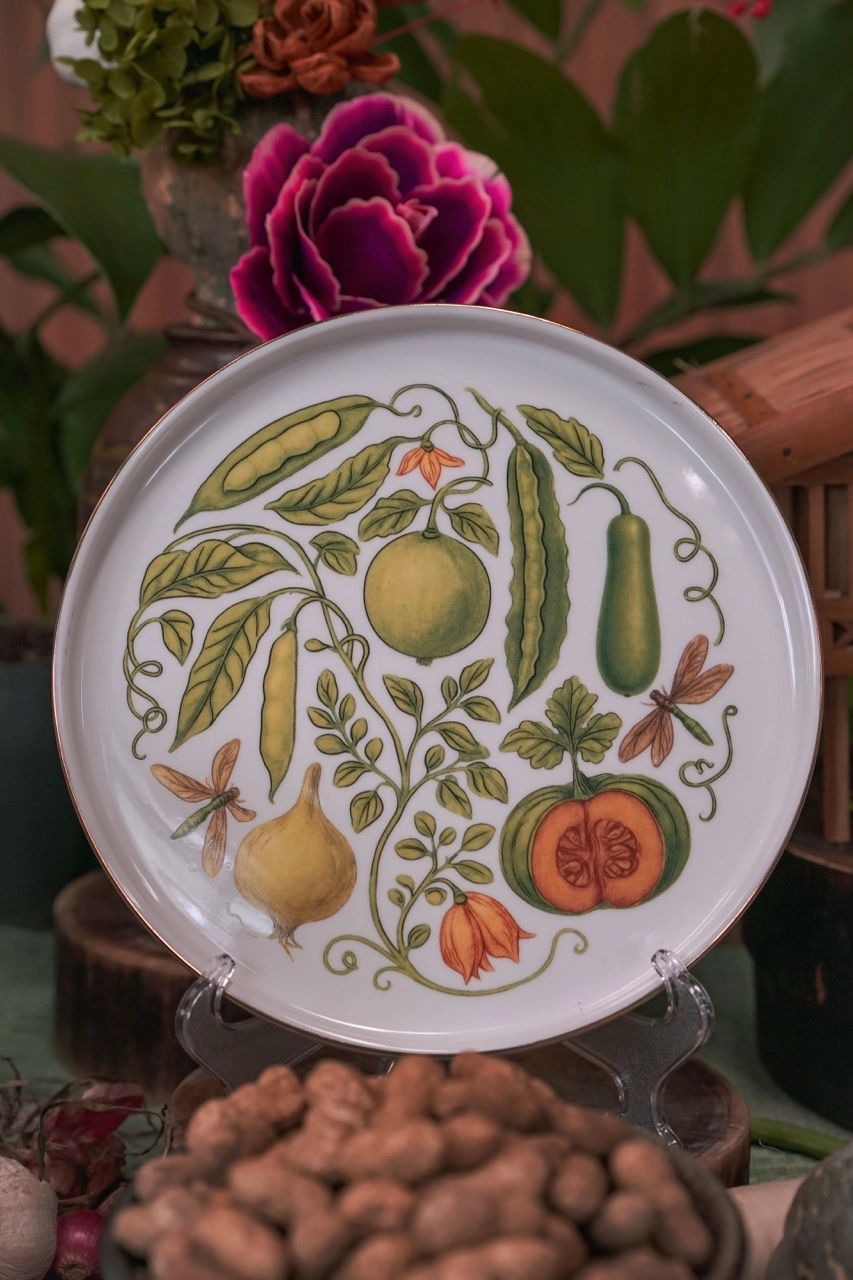 Toyo Eatery x Atin Introduce A New Way To Plate "Bahay Kubo"