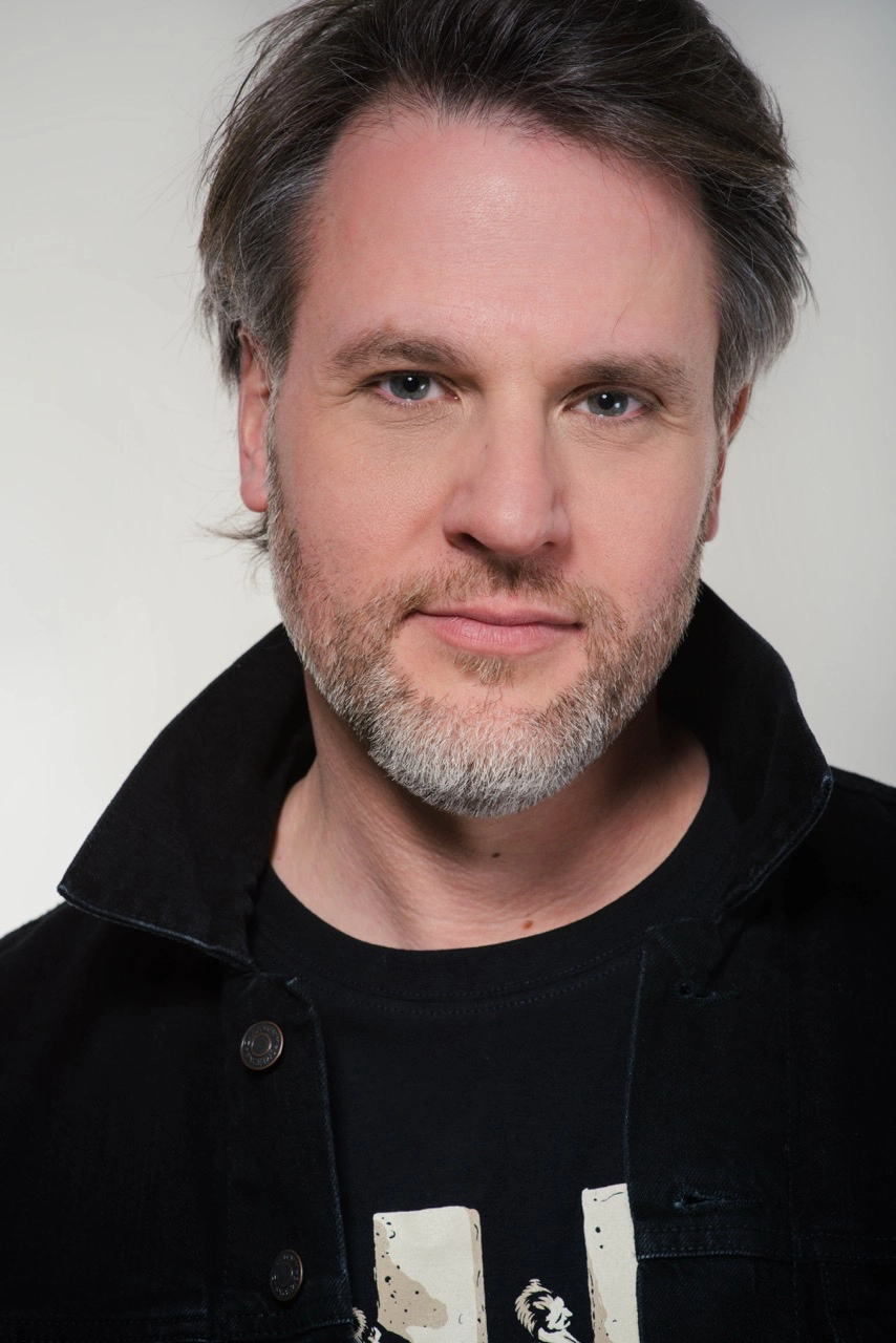 The Initial Manila Cast Of "Les Misérables: The World Tour Spectacular" Has Been Revealed