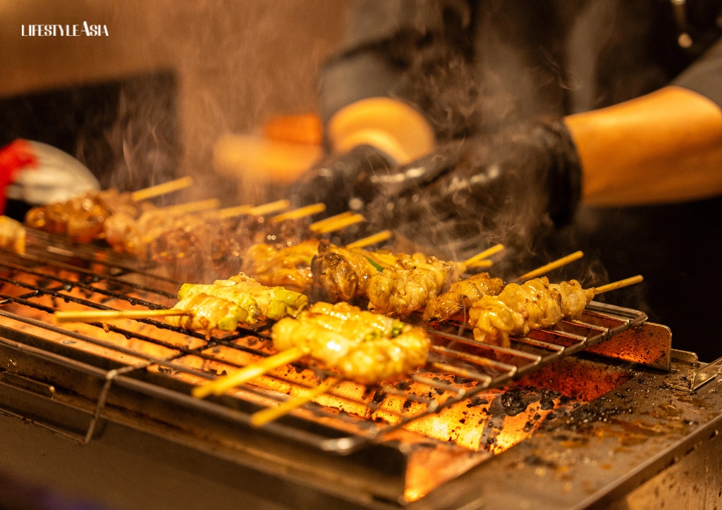 Ikoka: Shall We Go Try Some Yakitori?