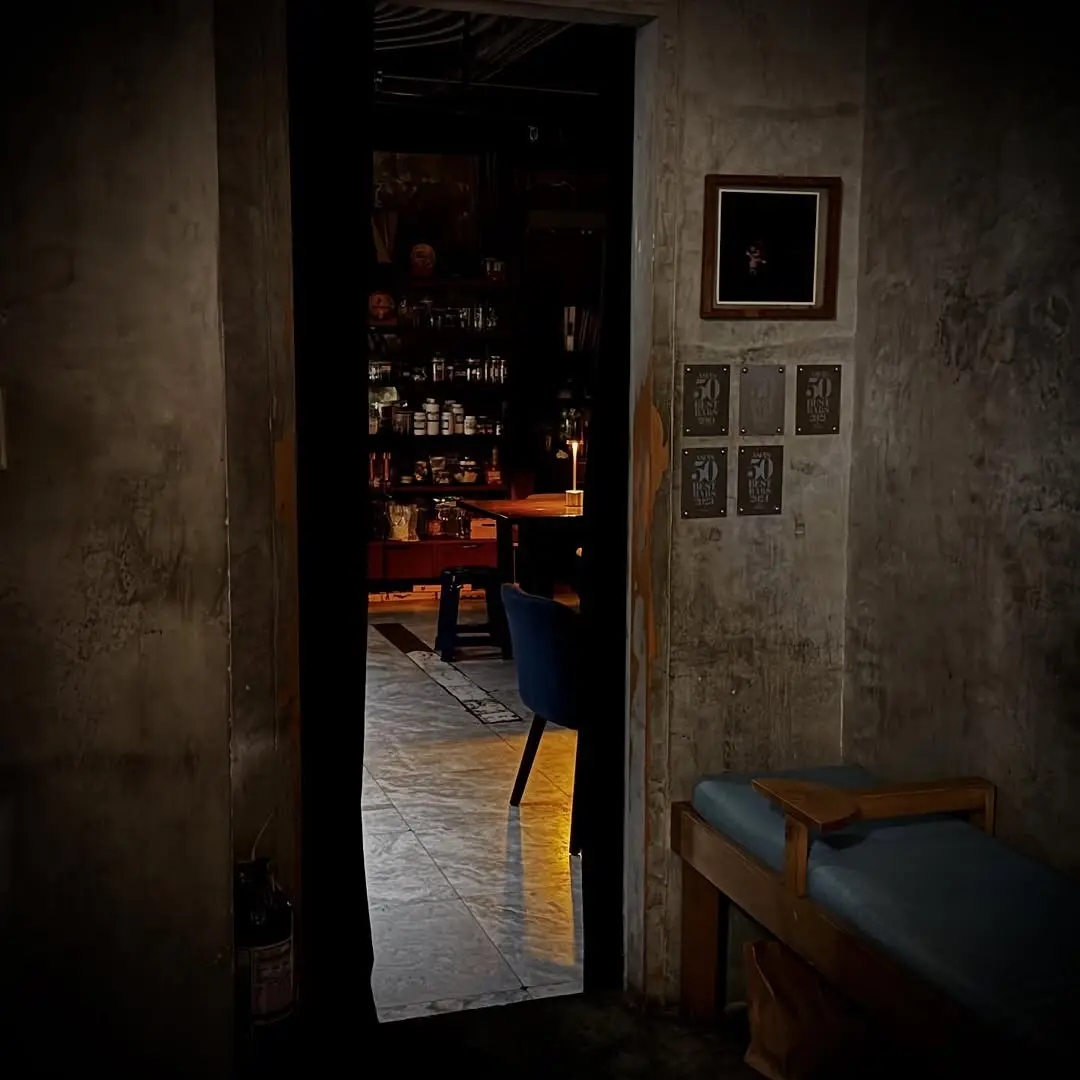 The Curator in Legazpi Village, Makati