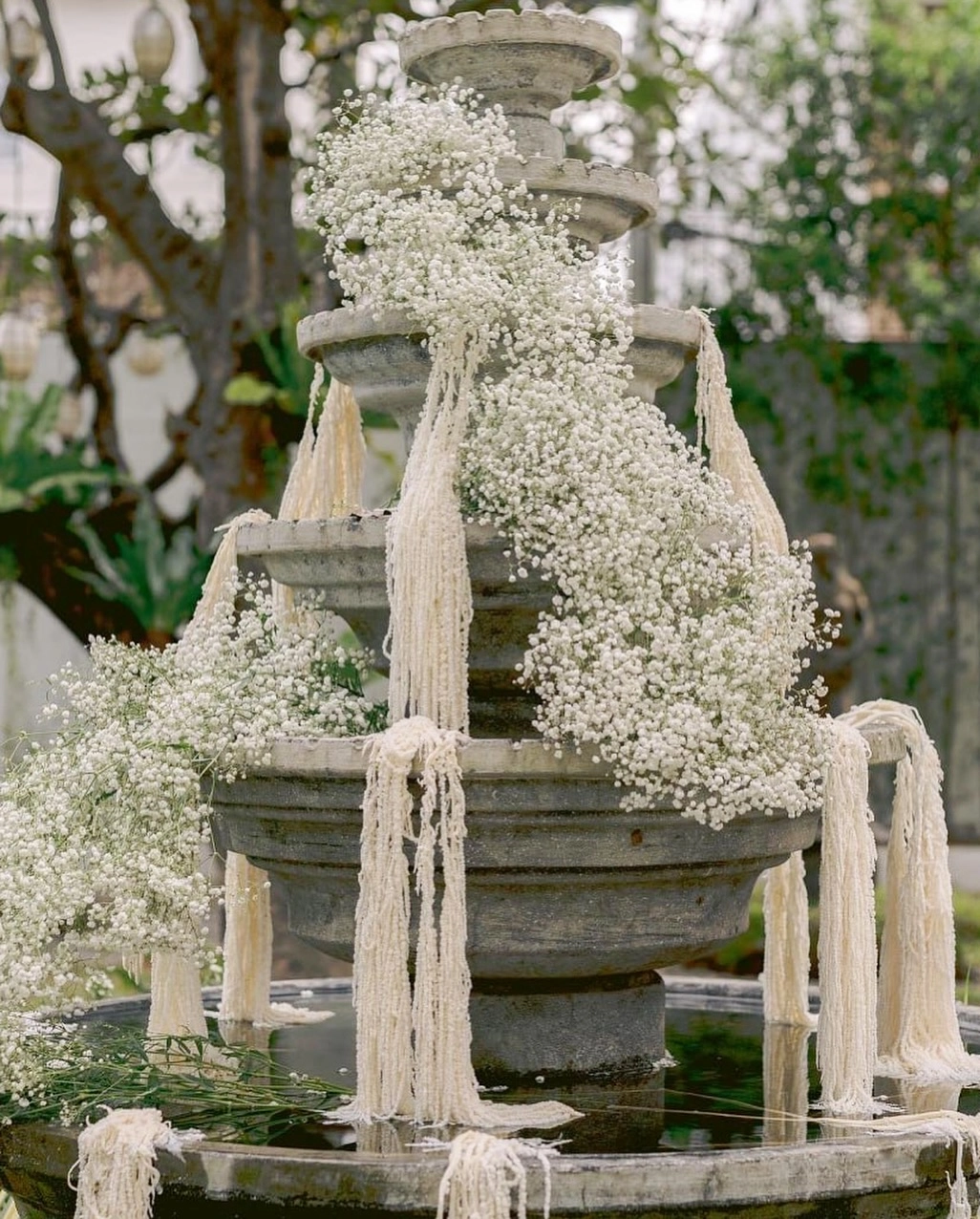 A wedding floral arrangement by Janna Sanchez florist