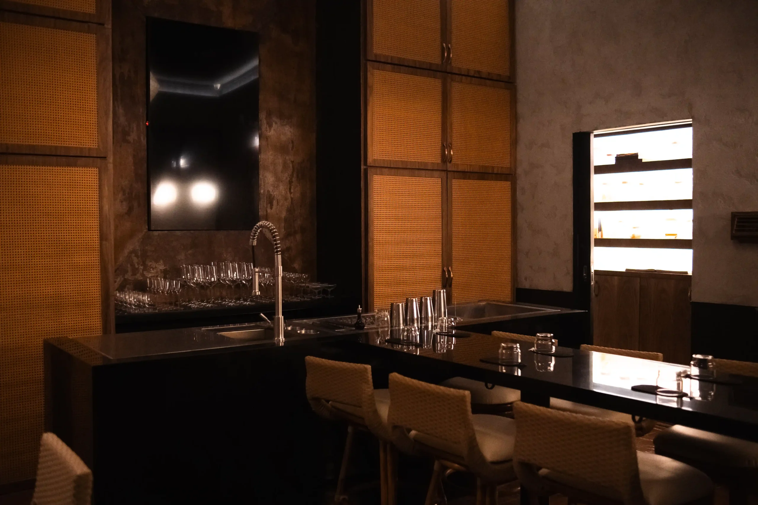 Toma Toma Makati New Bar And Restaurant