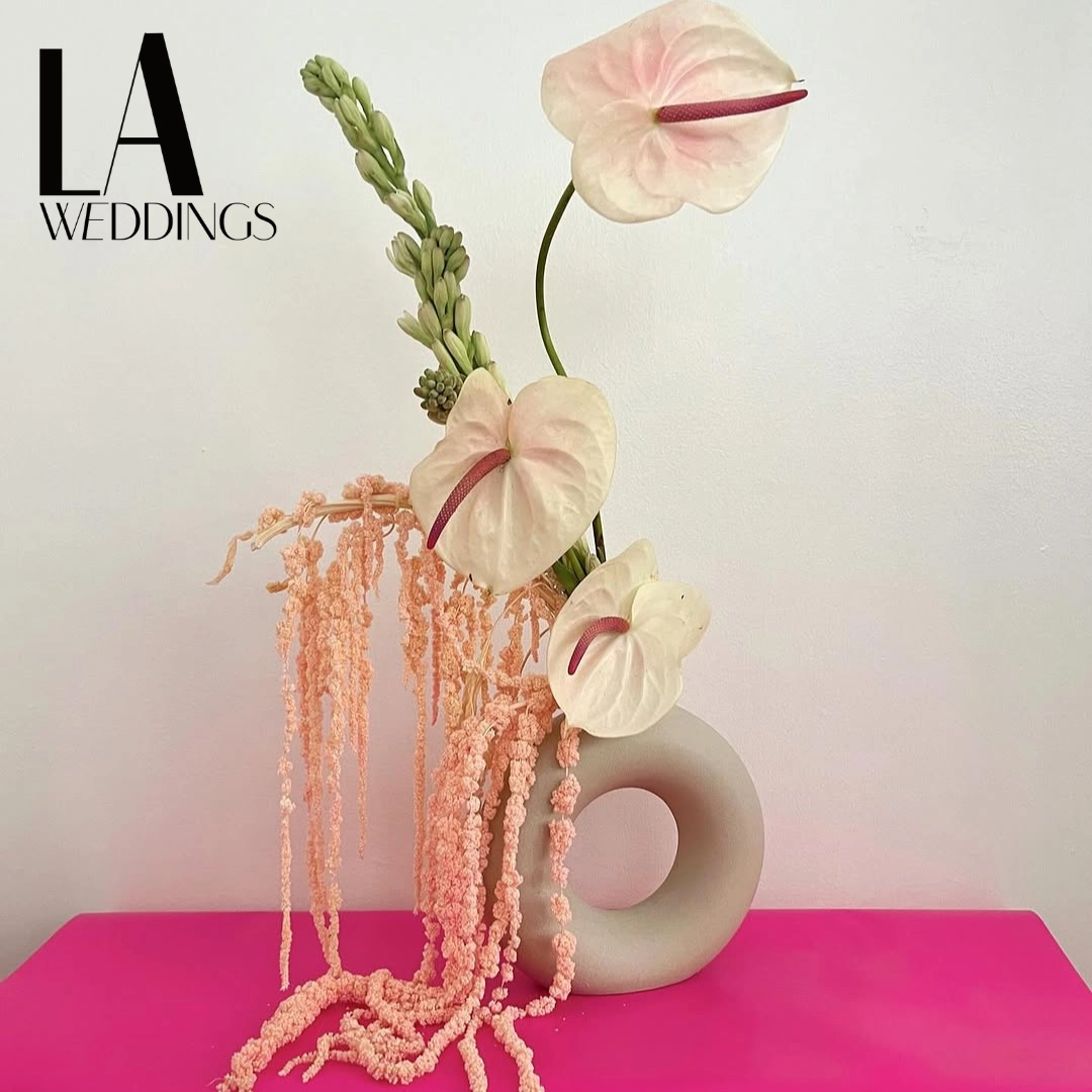 Where To Find Wedding Florists For Eye-Catching Arrangements / Photo via Instagram @madebypstudio