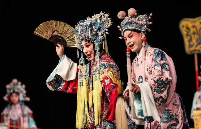 Theater Performing Arts Live