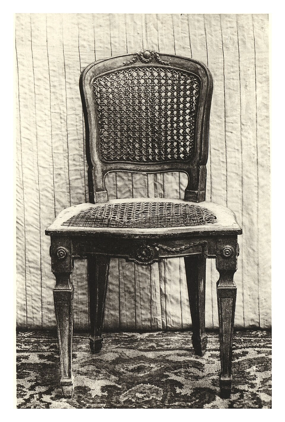 Why It Pays To Have Solihiya Furniture At Home