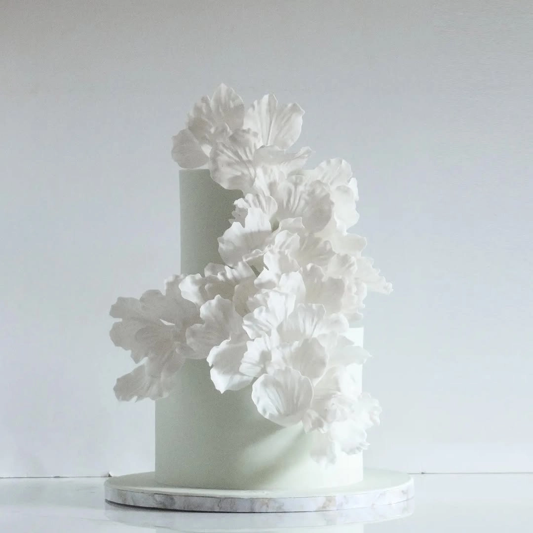 A wedding cake by Miel Cake Design