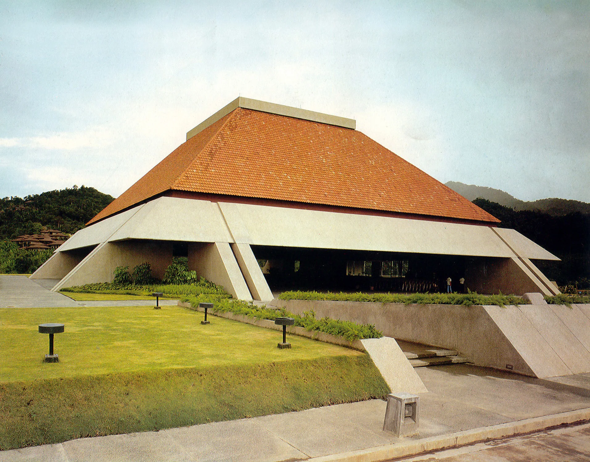 The Poet Of Concrete: Revisiting The Works Of National Artist For Architecture Leandro Locsin