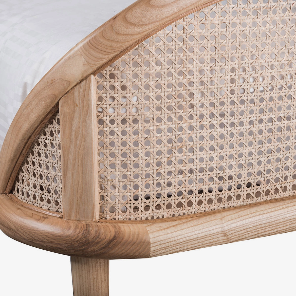 Why It Pays To Have Solihiya Furniture At Home