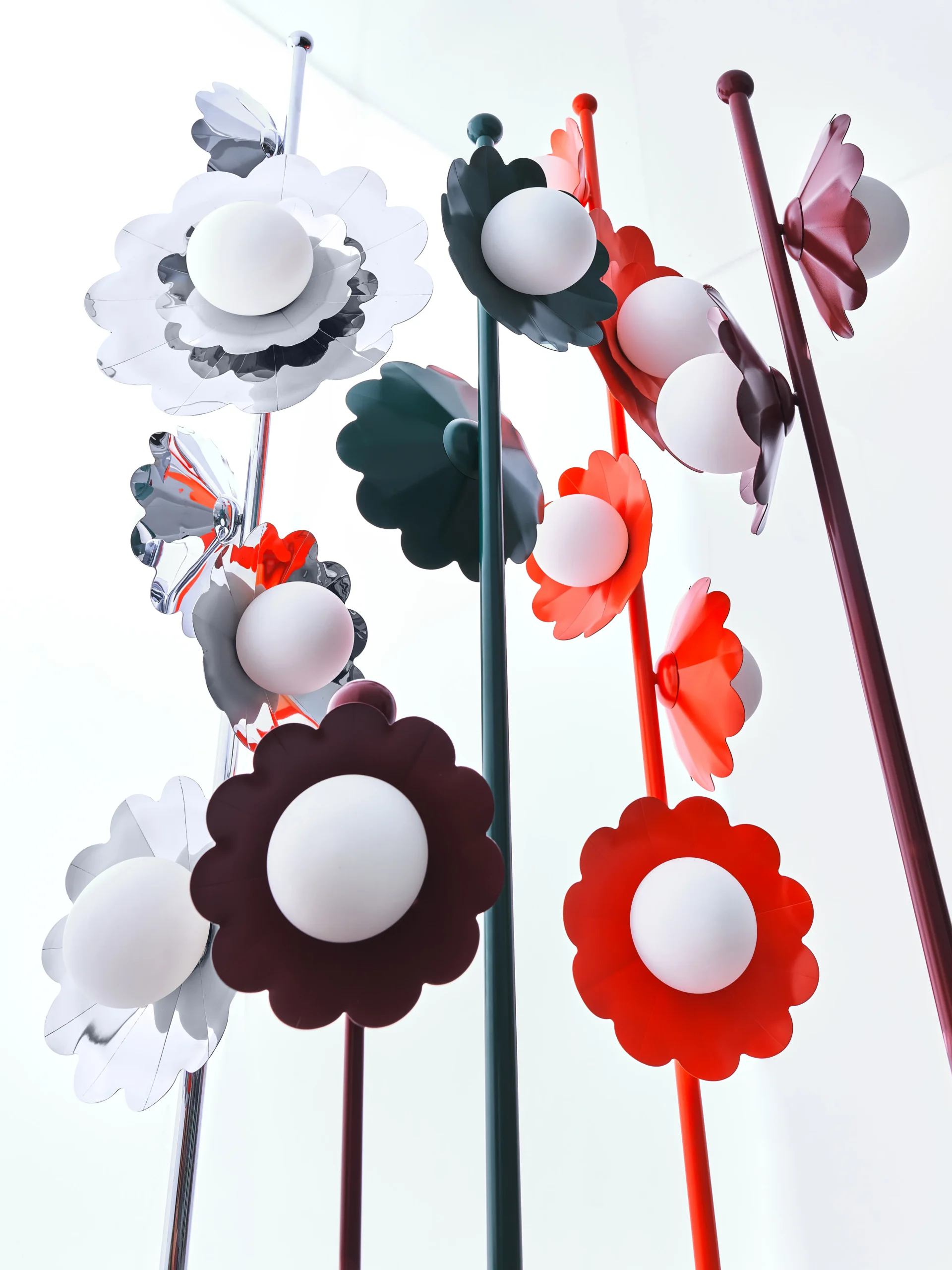Luz De Flores: Venzon And JJ Acuña Collaborate On A Floral-Inspired Lighting Collection