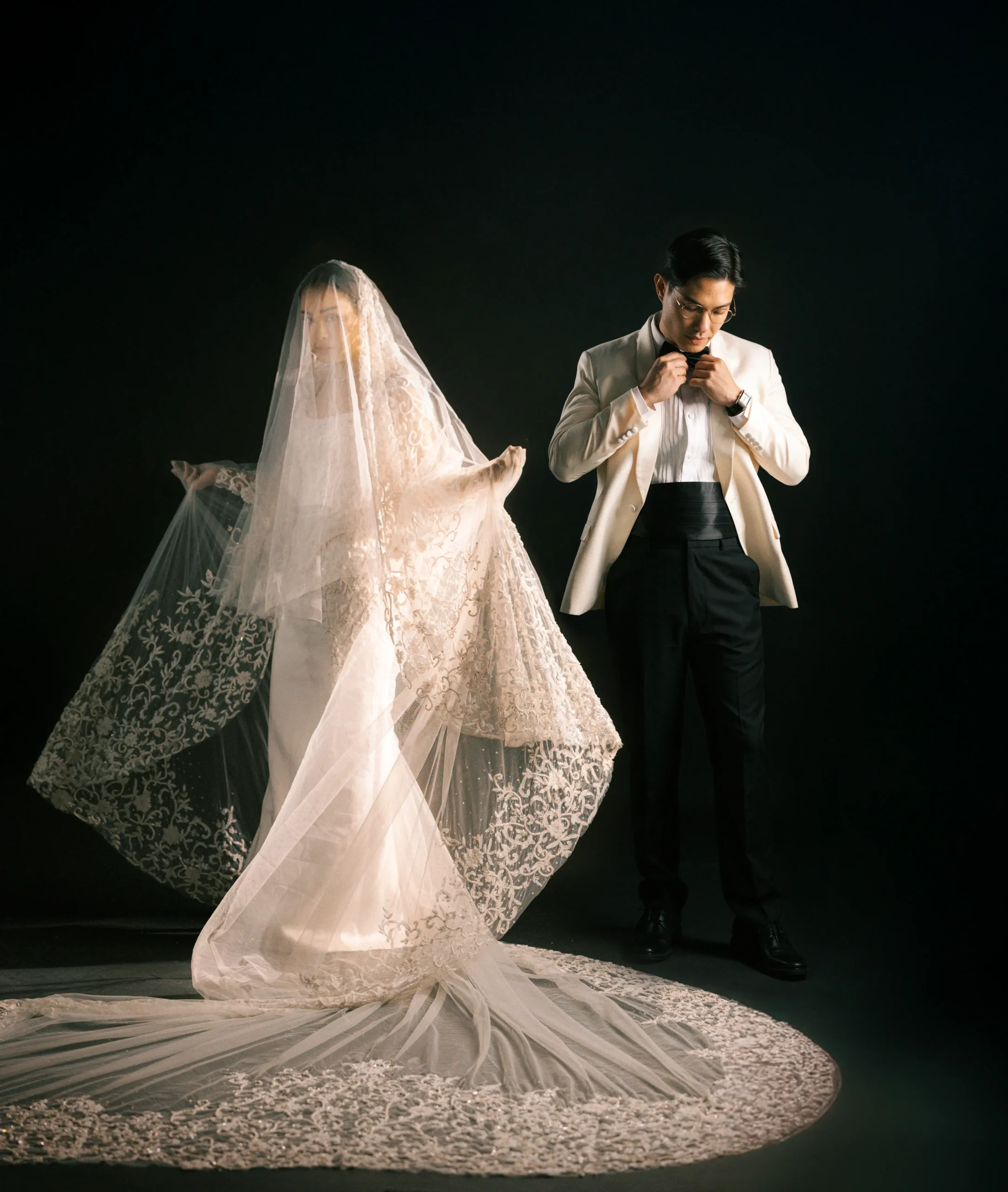 Miguel Sotto And Jazmin Reyes Turned Bread Into Edible Wedding Invitations