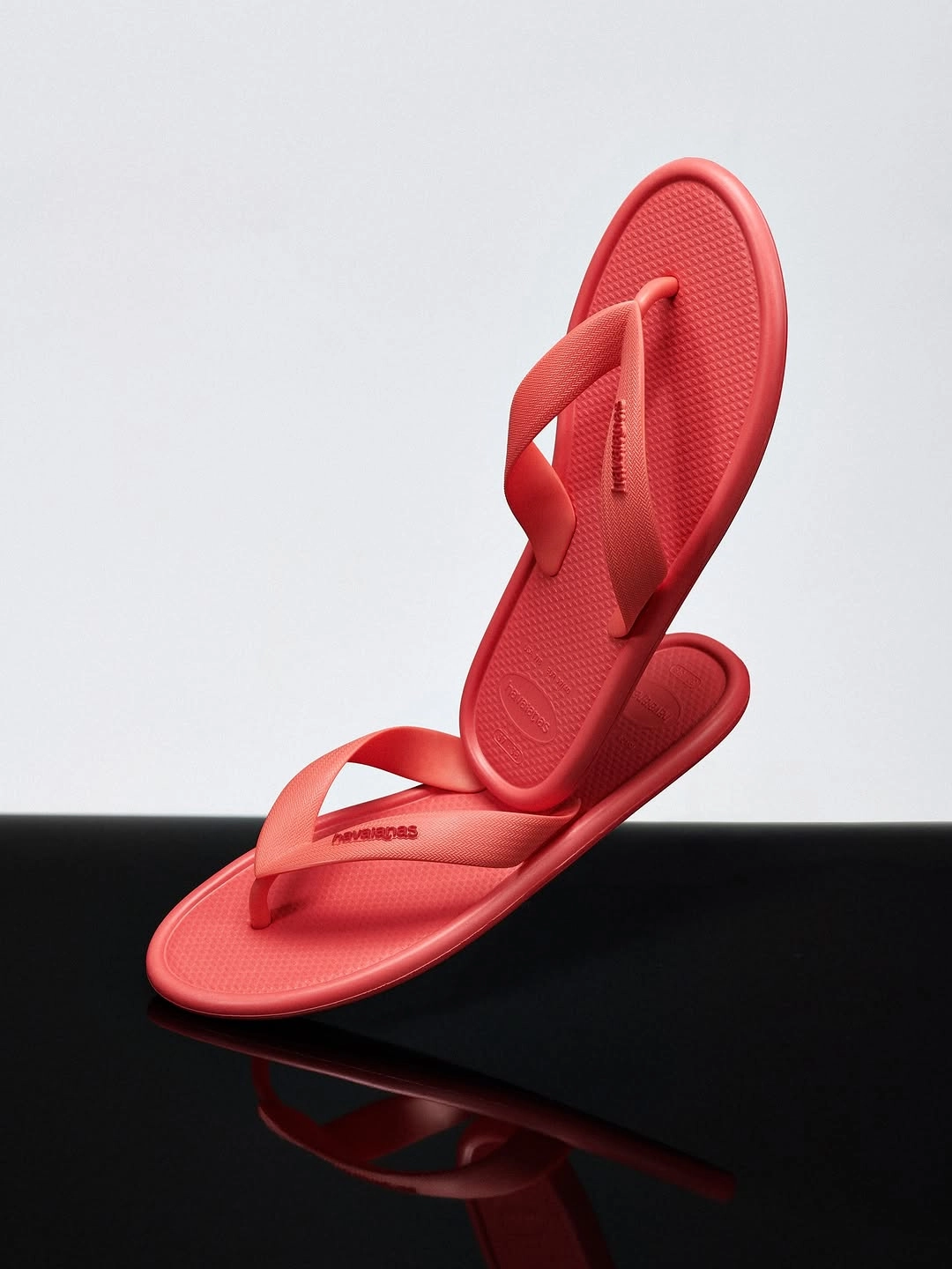 Puffed Up Flip Flops from Havaianas