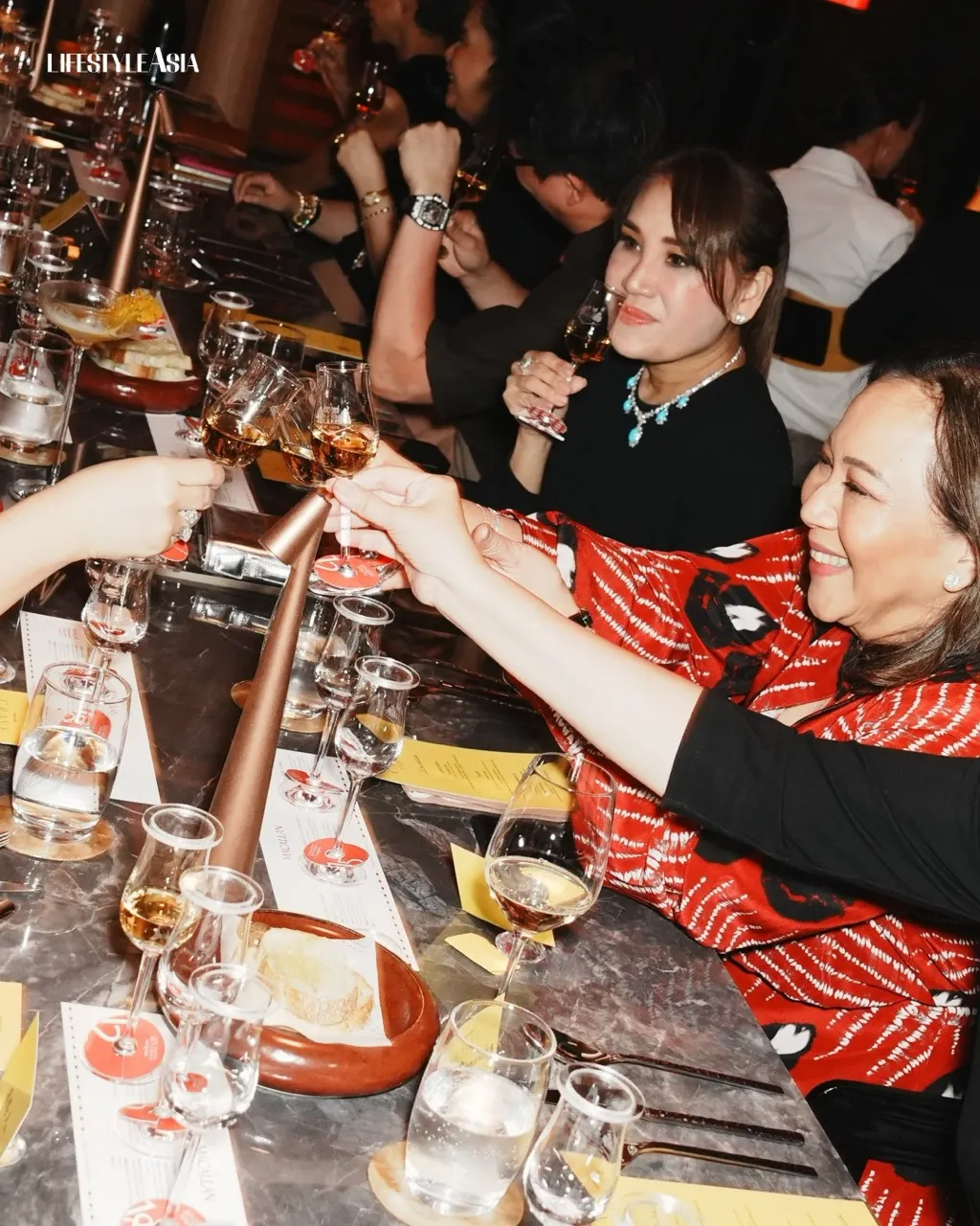 LA Crave Dr. Aivee Teo and Arlene Cu enjoying a selection of expressions from Macallan