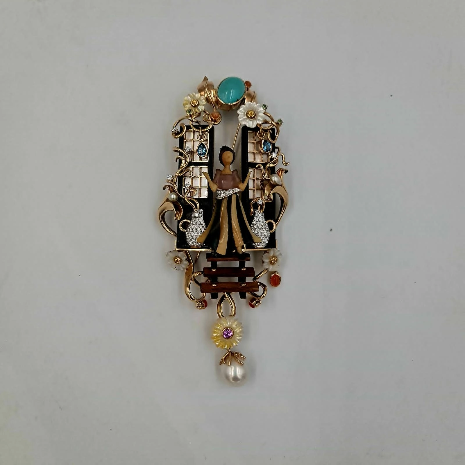 A piece from Hoseki Jewelry Art's 20th Anniversary collection Pearl