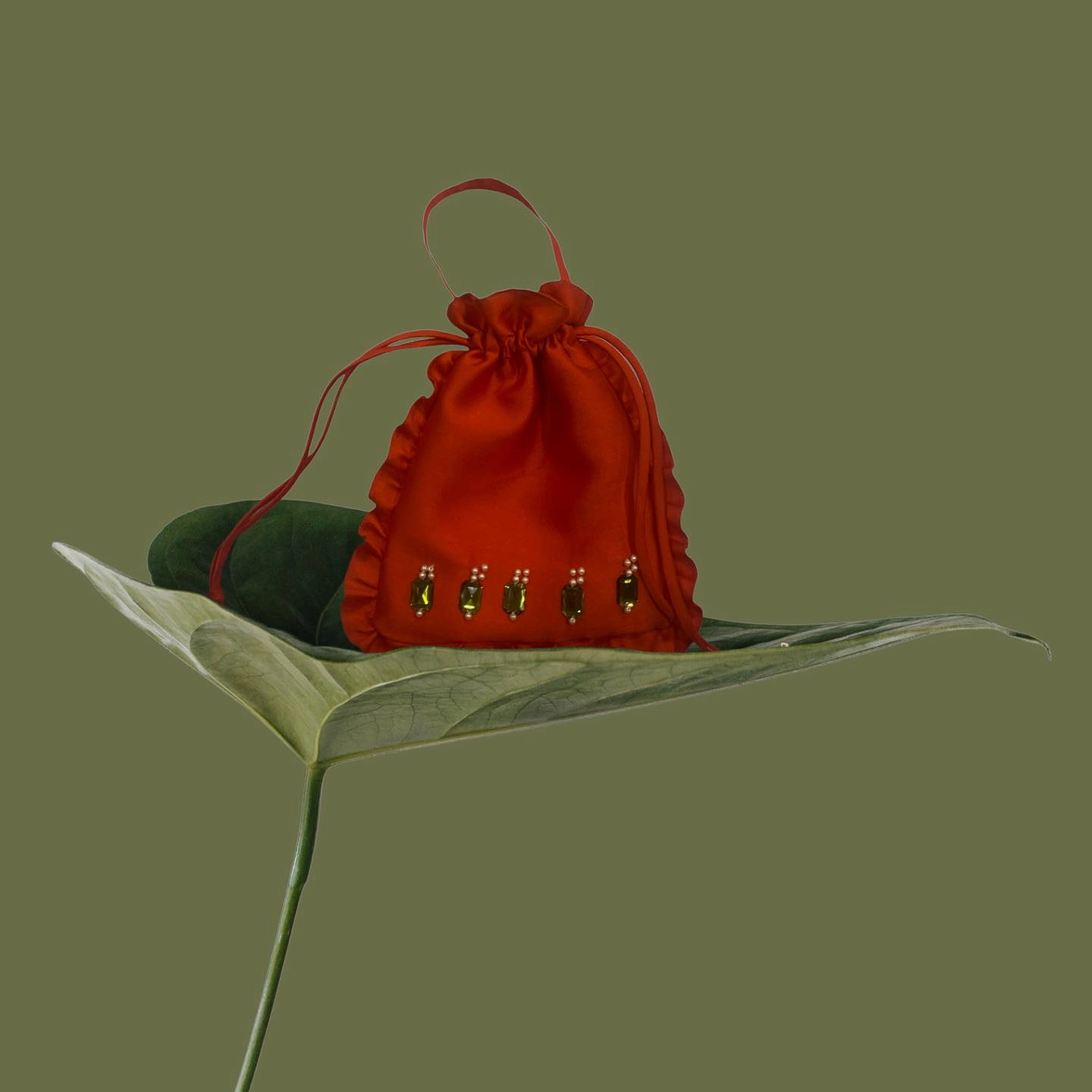 5 Local Bag Brands From Filipino Designers To Take To Your Next Wedding