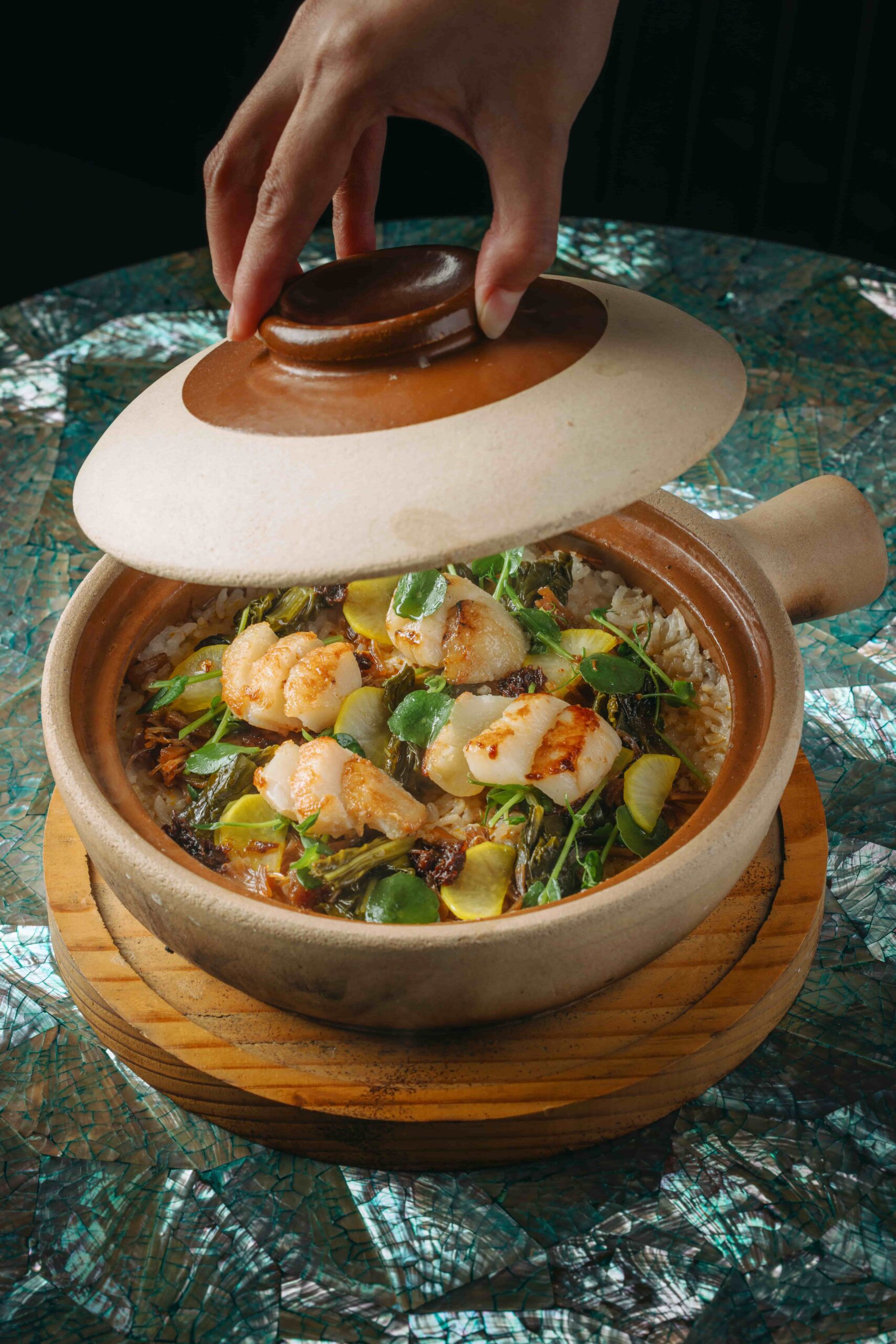 Cerulean Scallop Claypot