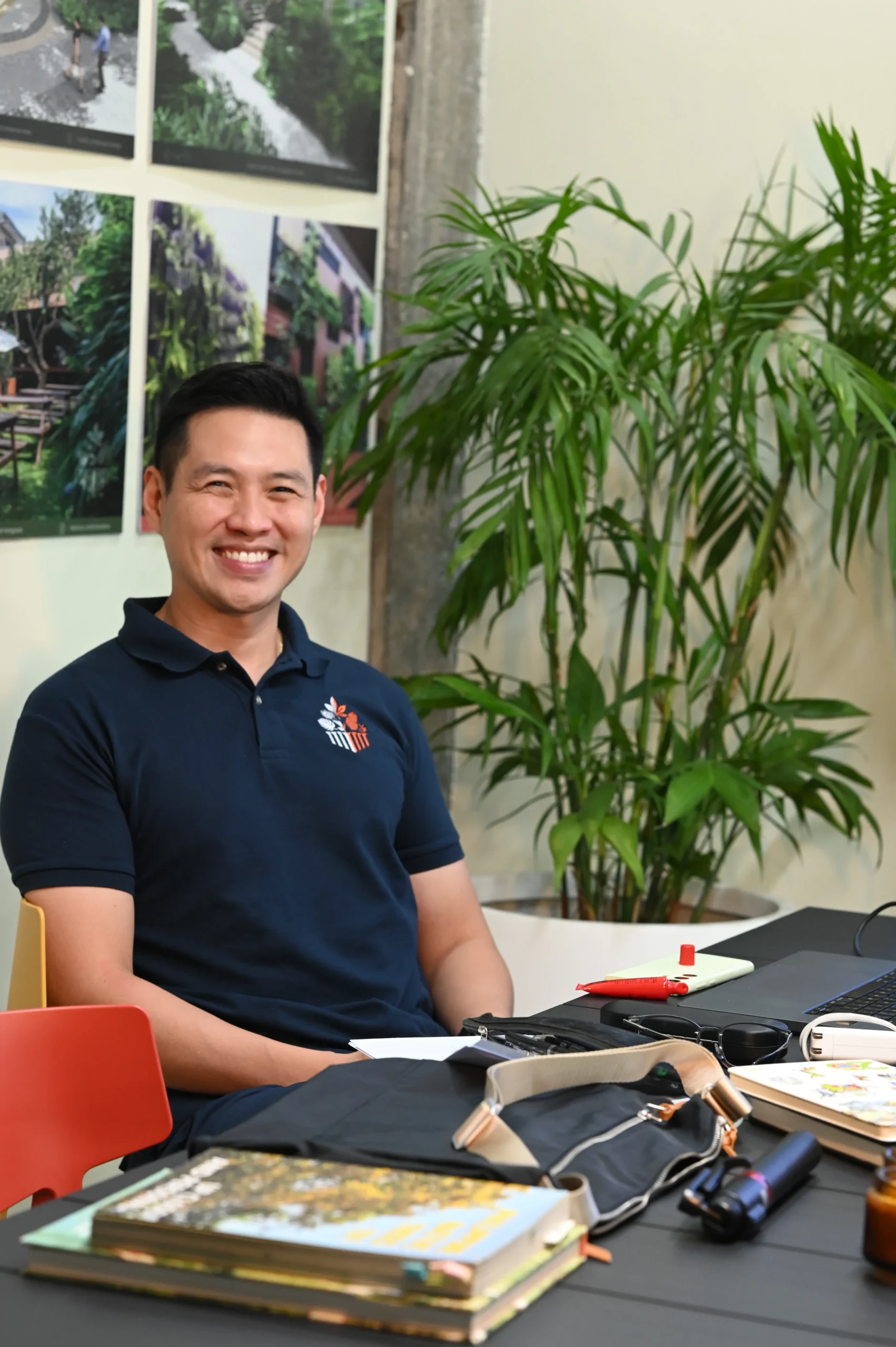 Vincent Lim with the Niru Shoulder in Indigo