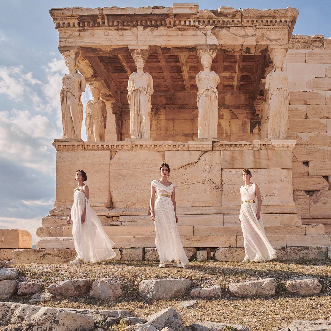 The Dior Cruise 2022 collection by Maria Grazia Chiuri