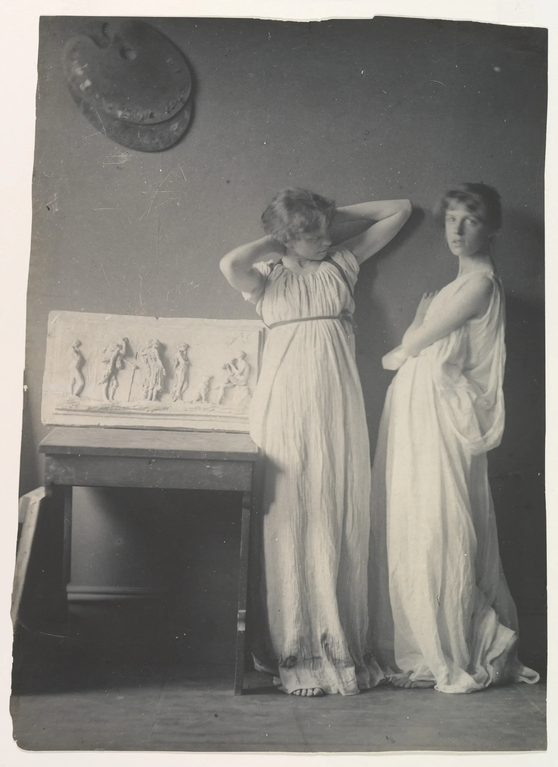 Victorian women in Greek dress