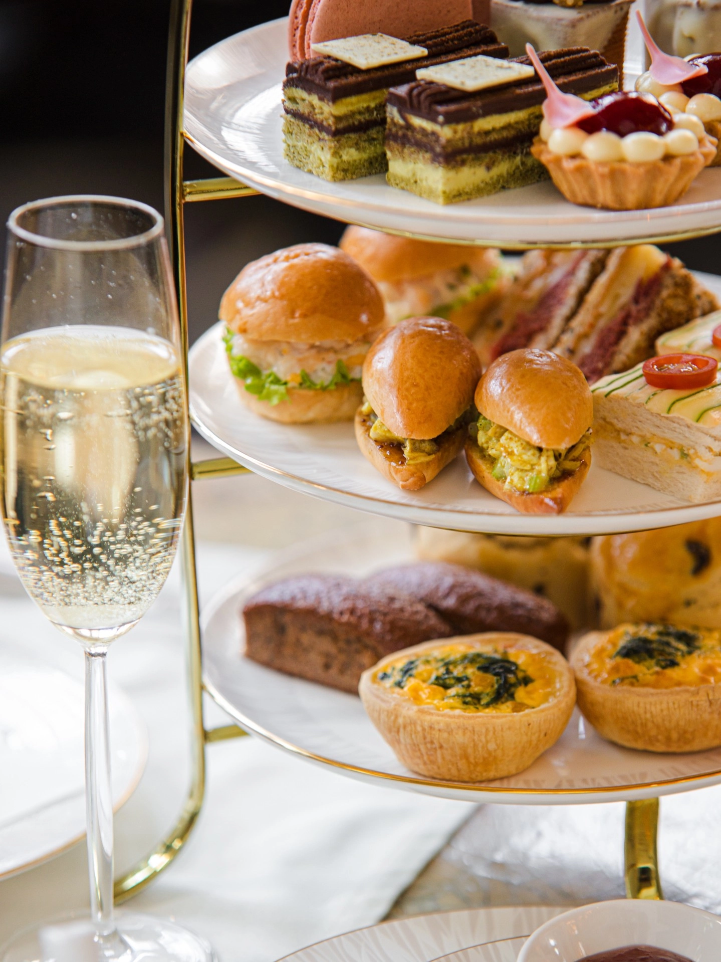 High Street Lounge, Shangri-La The Fort Afternoon Tea Where To Enjoy Your Afternoon Tea In Manila
