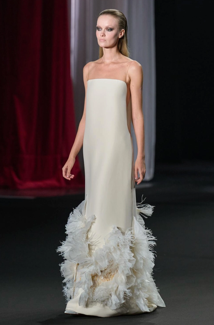 A look from Stéphane Rolland's Paris Haute Couture Week Fall/Winter 2026-27 runway show Bridal Looks Inspired