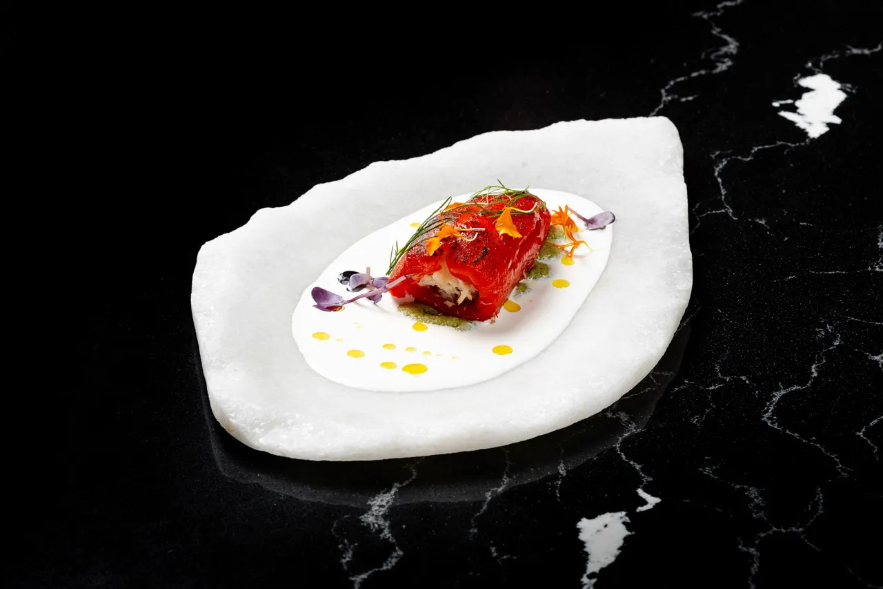 Second Course - Pimientos de Piquillo, Cangrejo, Suero de Hinojo y Majao