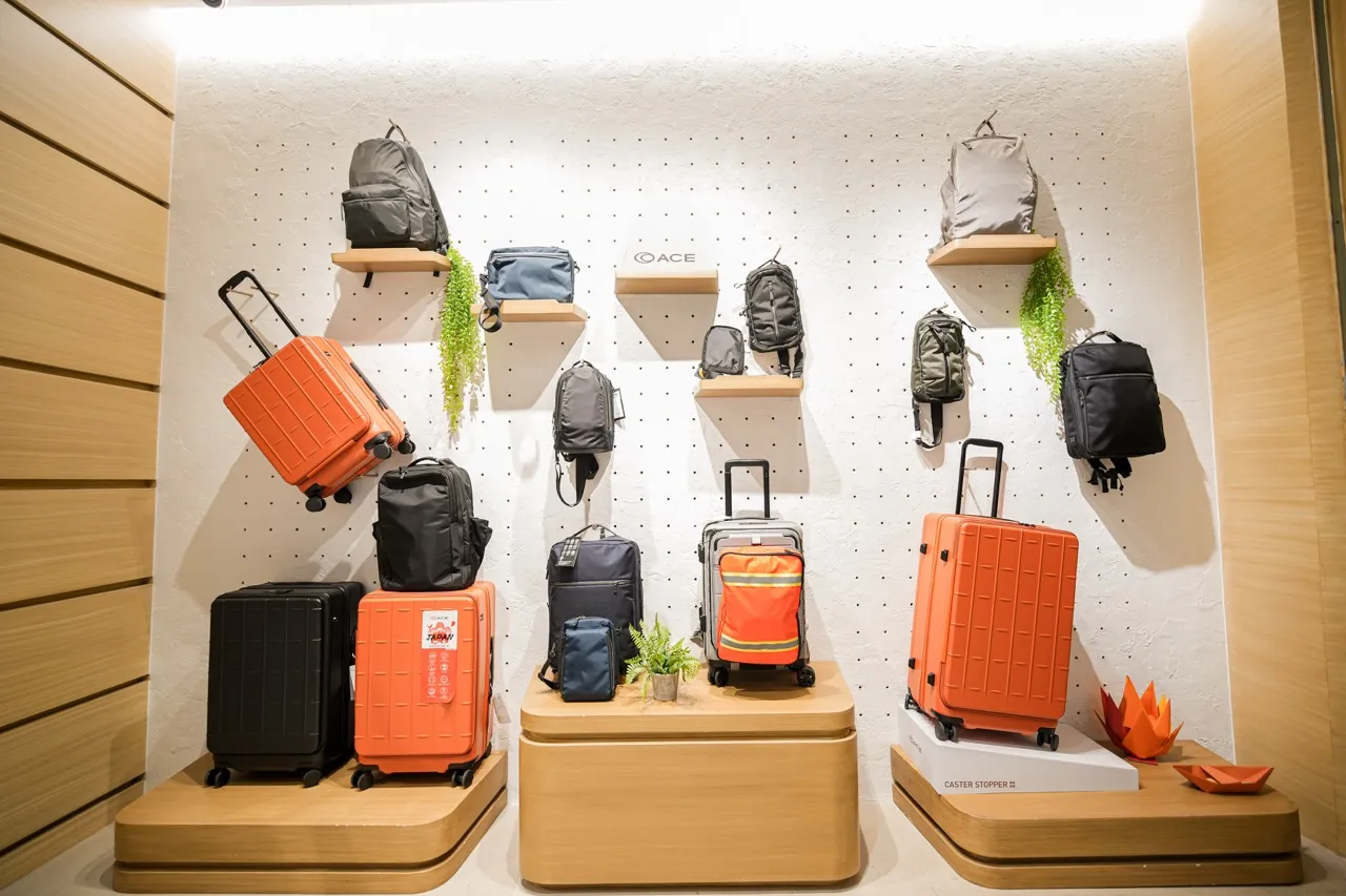 TheThe Travel Club expands its travel collection luggage