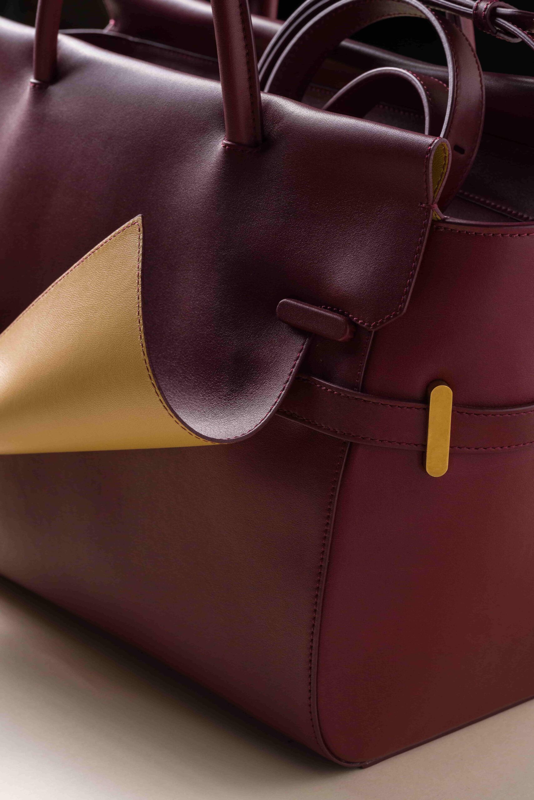 Demetria bags Sempre detail