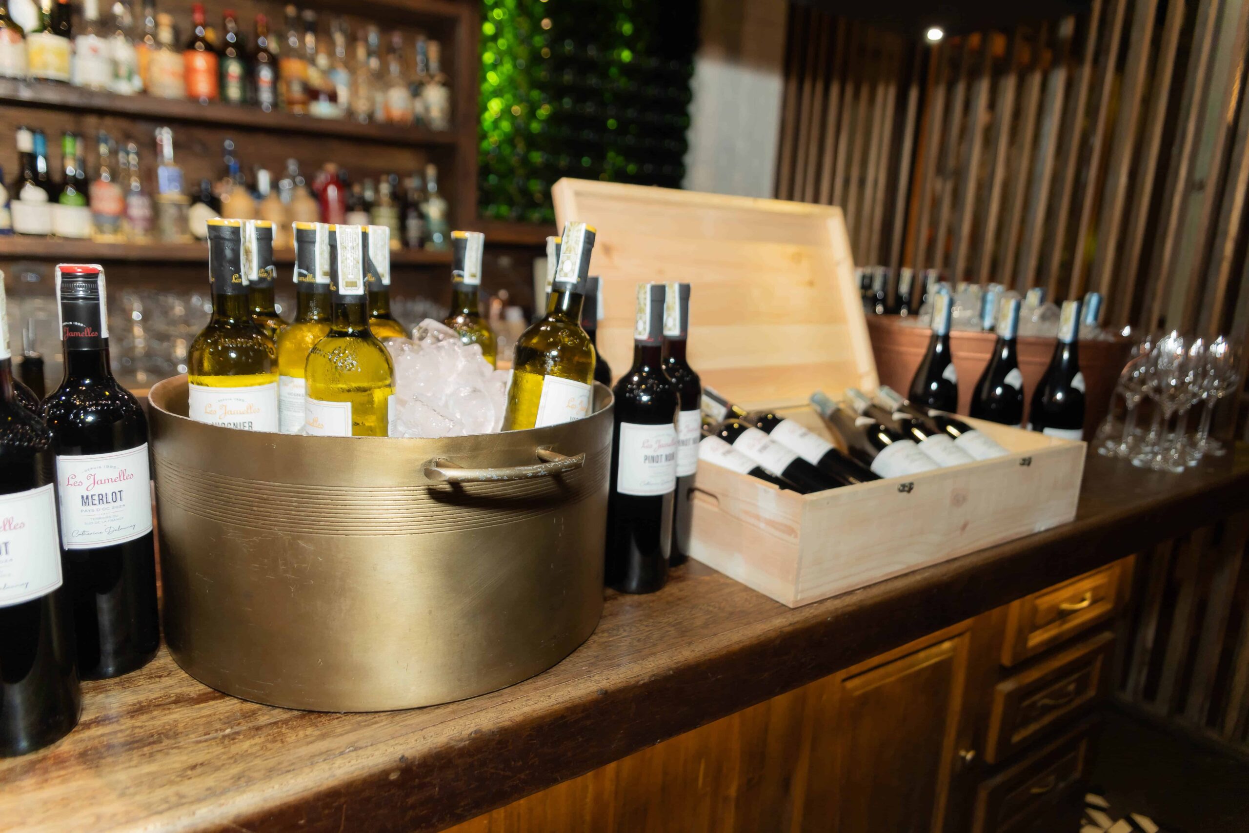 Happy Living wines Les Jamelles and Les Grappillages