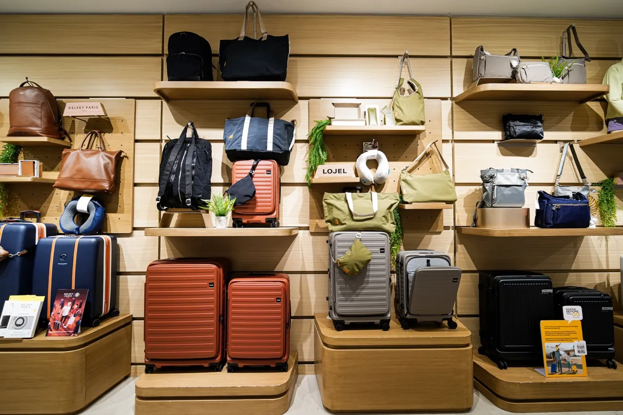 The Travel Club expands its travel collection luggage