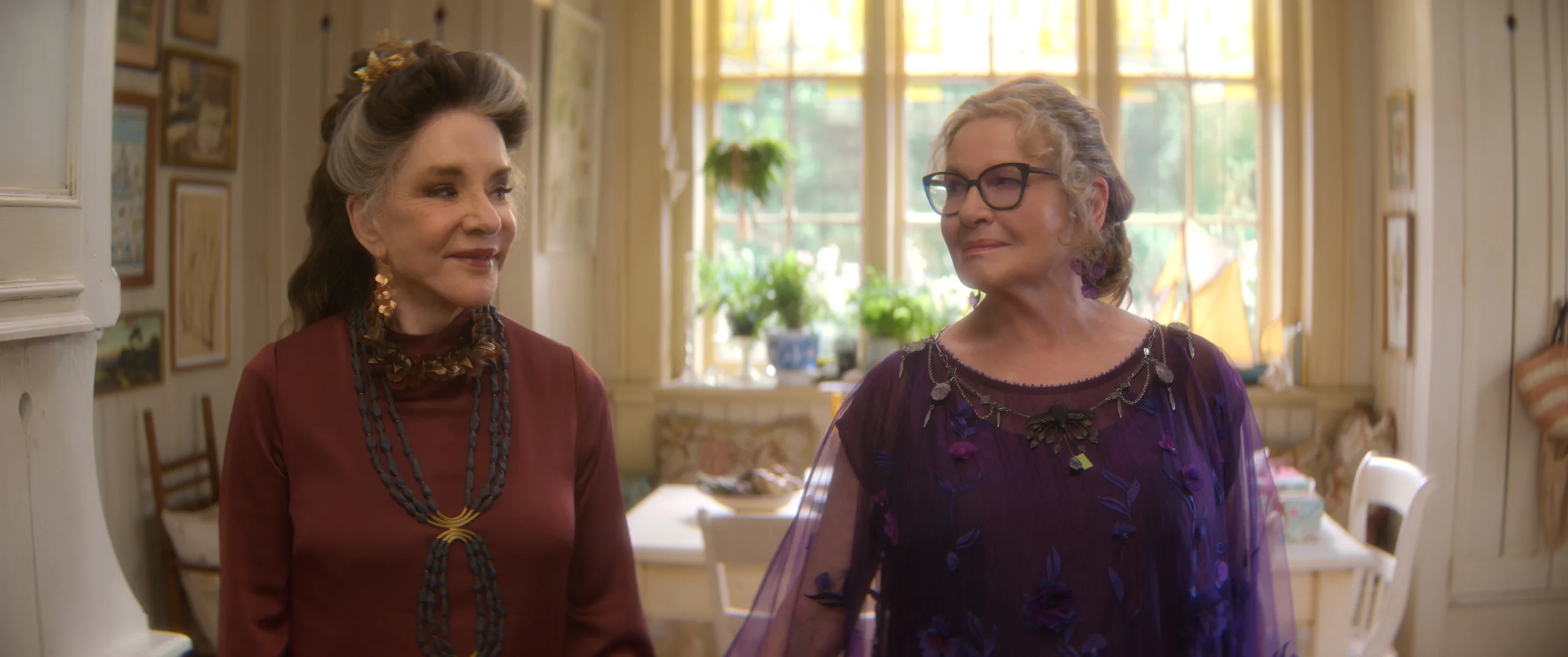 ...and so do Stockard Channing and Dianne Wiest