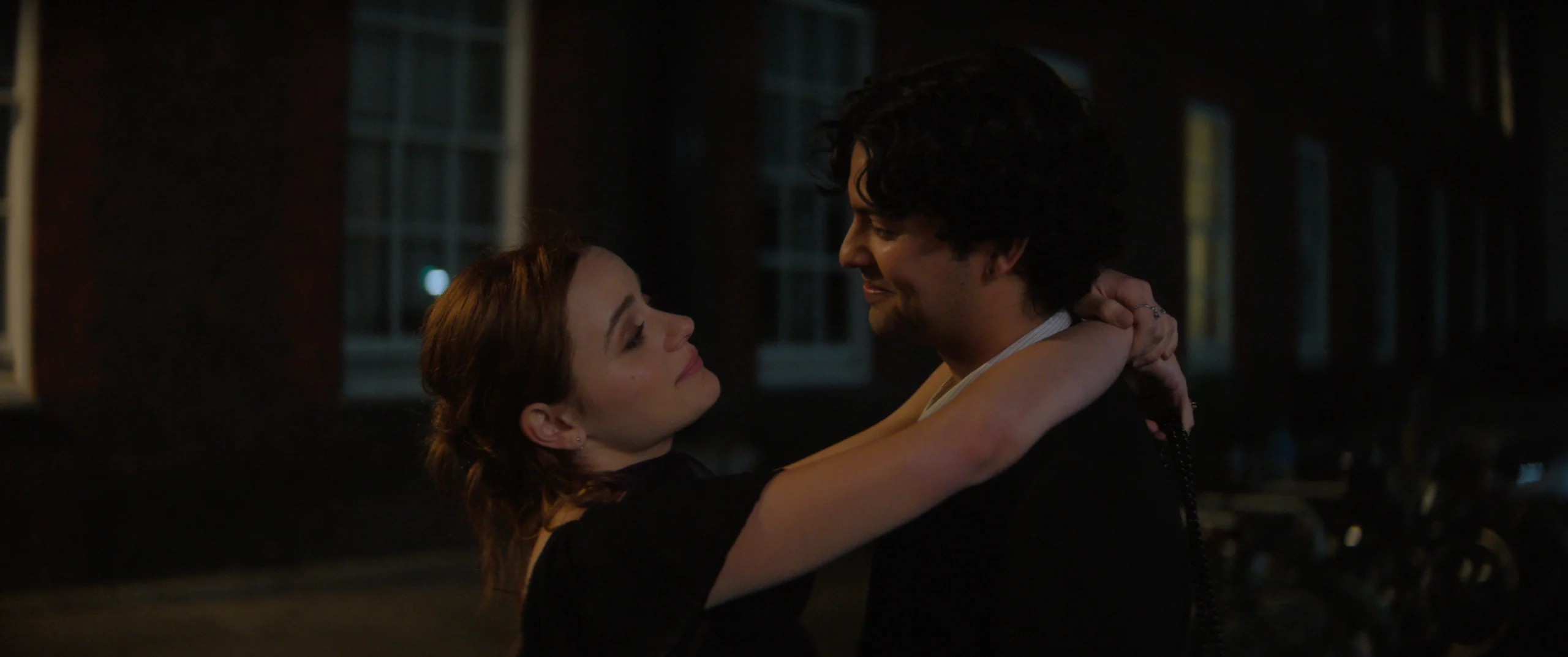 Joey King and Xolo Maridueña