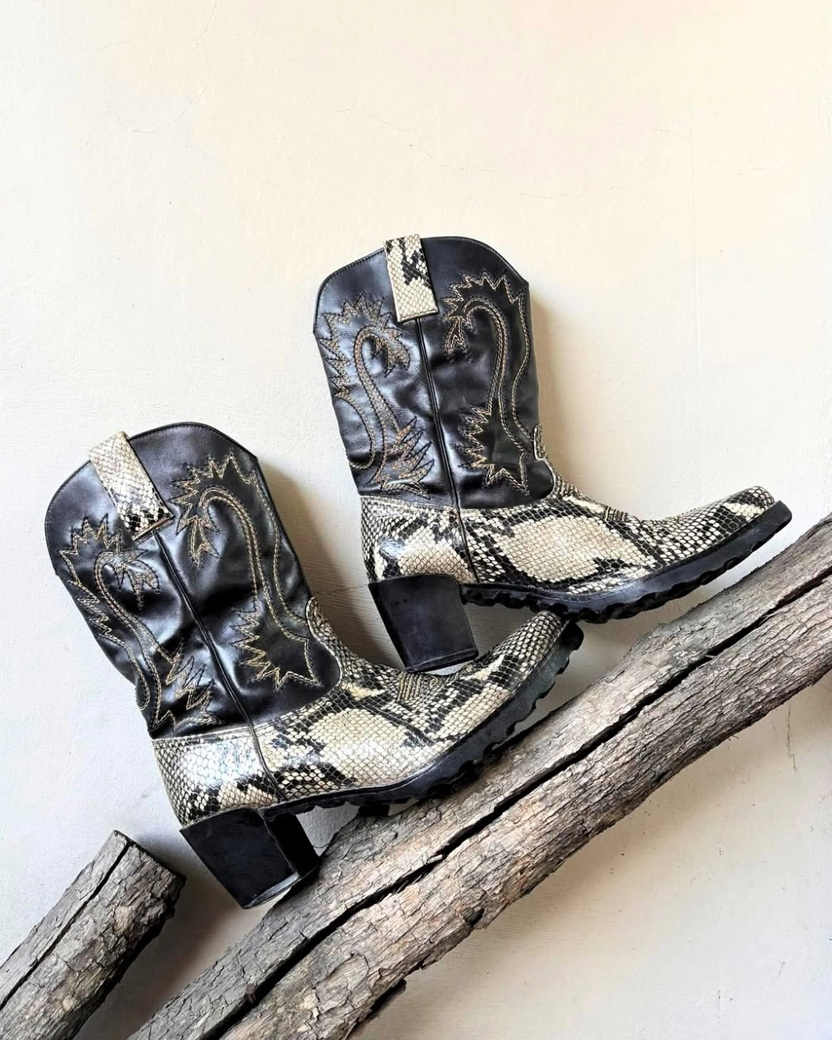 Zapateria  leather