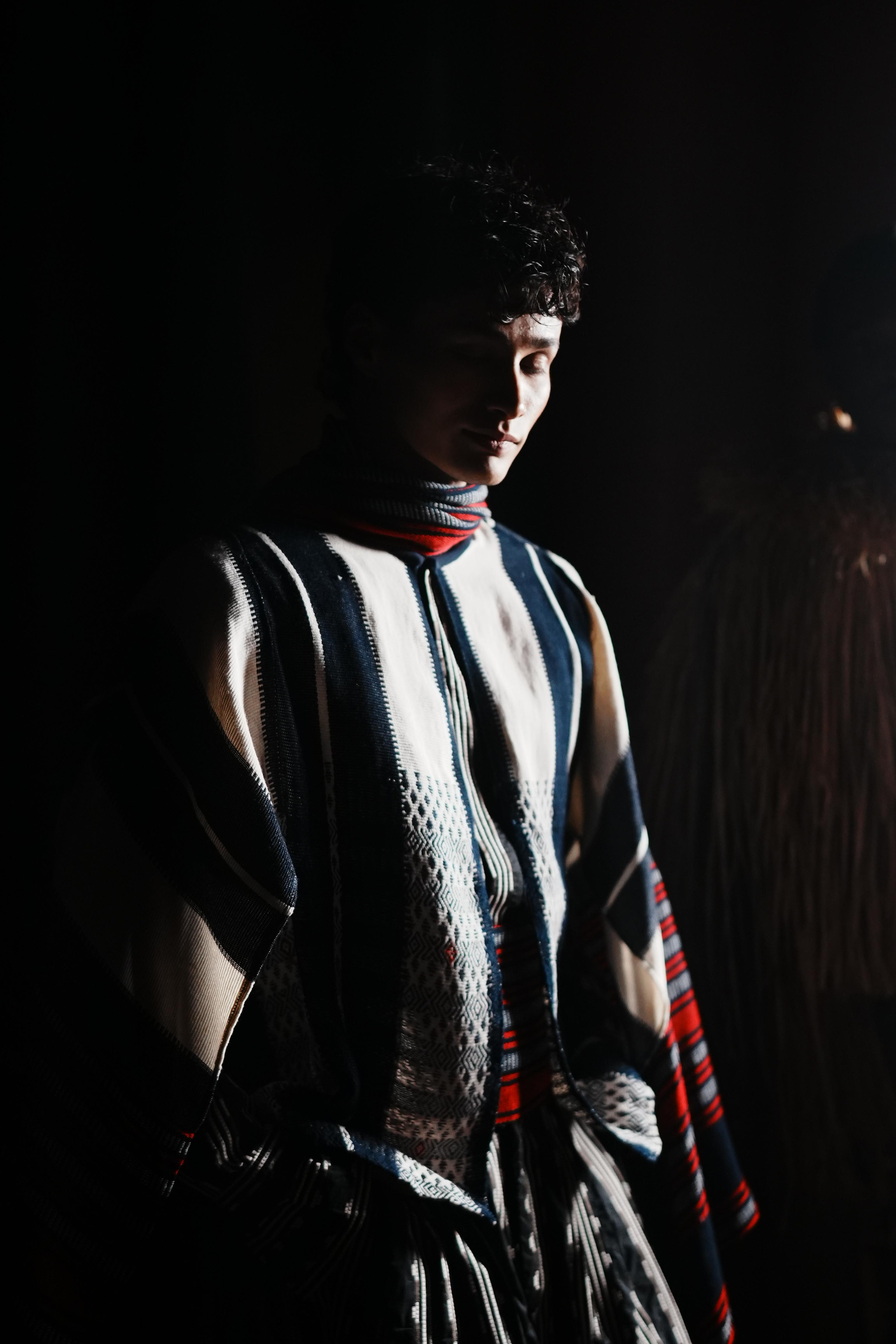 Backstage at Archivo by Rajo Laurel/Photography by Kieran Punay of KLIQ Inc.