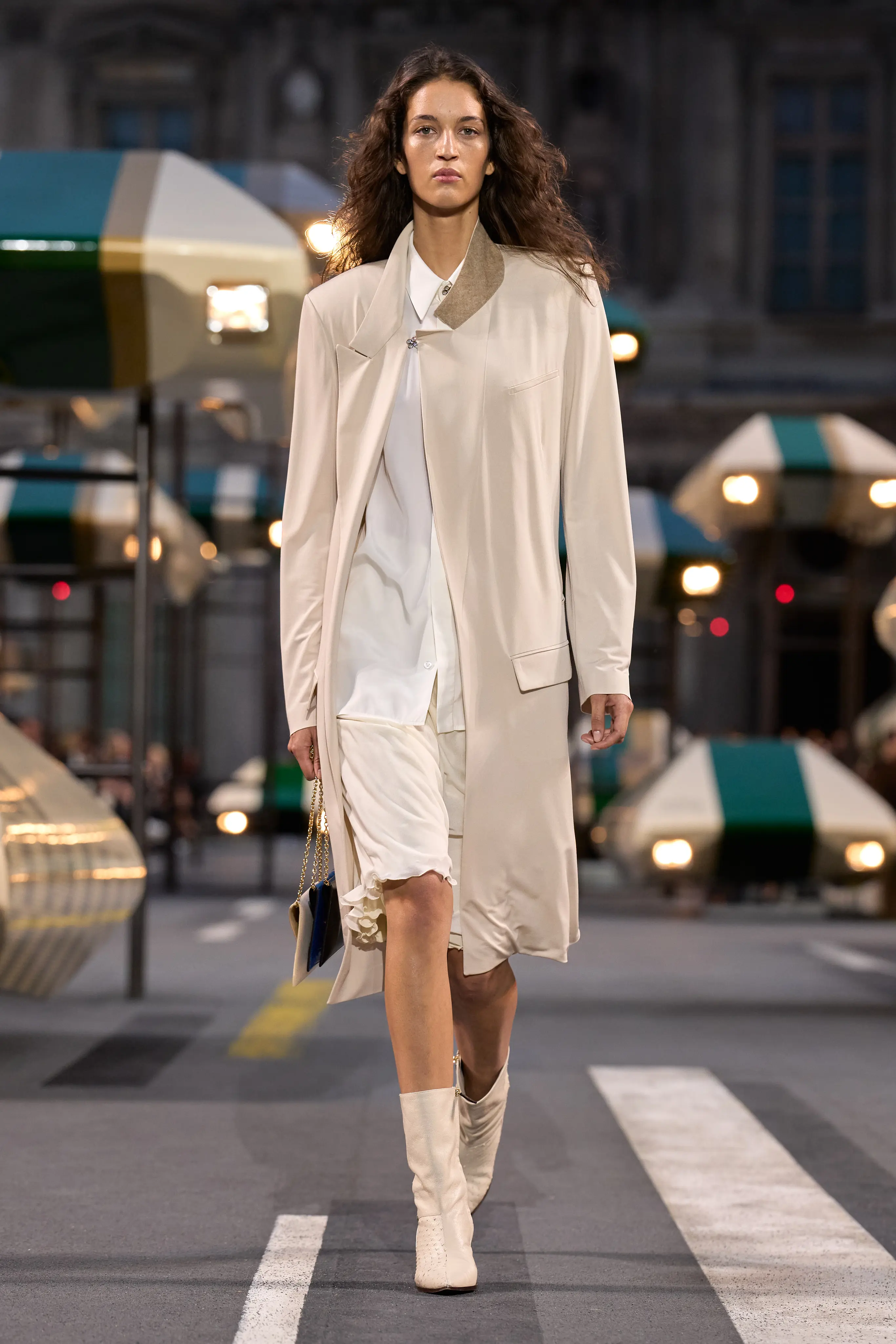 Louis Vuitton Women Spring/Summer 2027 look