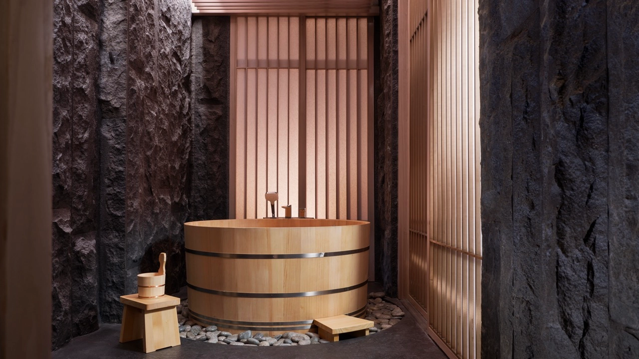 Inside the Hinoki-yu Room